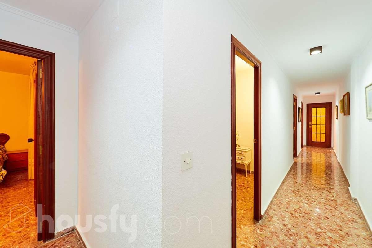 Classic Bedroom In The Center Of Alicante Exterior foto